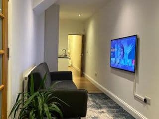 Brand New Modern Flat photo 4