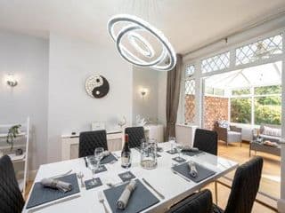 Mulberry House - Luxurious and Modern 4-Bed in Solihull near NEC,JLR, Airport, Resorts World, HS2 photo 1