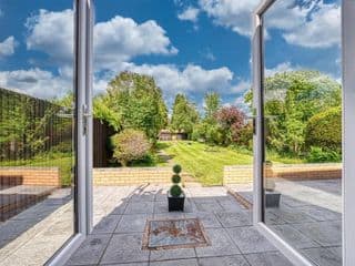 Maple House photo 2