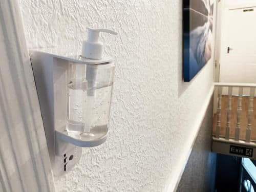Newly Refurbished 2 Bedroom Flat - Long stays AVL