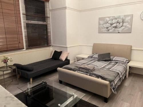 Norbury House - Apartment 1A