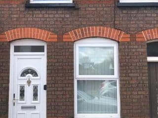 2 Bedroom Luton Townhouse photo 4