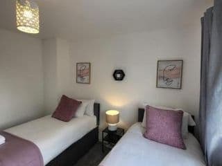 Emerald House photo 3