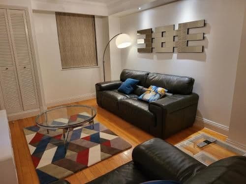 Garland Stylish 2 Bedroom Apartment A Minute Walk From Station