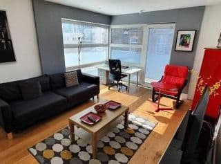 Modern, bright & airy Double Bedroom with EnSuite in Zone 2! photo 1