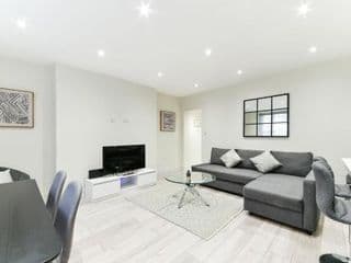 Chic Apartment by Hyde Park photo 3
