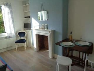 CHARMING ENGLISH STYLE STUDIO FLAT photo 1
