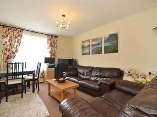 Lovely one bed apartment to rent photo 1
