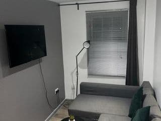 Lovely 3 Bedroom, Heart of London, 1 minute to Euston photo 1