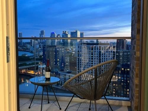 Luxury penthouse with stunning views near Canary Wharf