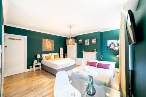 ［OLYMPIA MUSEUMS KENSINGTON］STUDIO IN LONDON