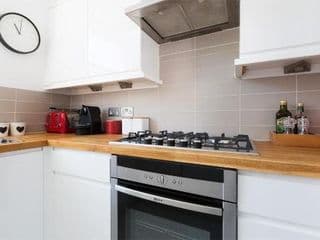 Lovely two bedroom flat with patio in Notting Hill photo 3