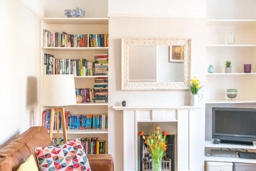 Pass the Keys Cheerful and Cosy Apartment in West London