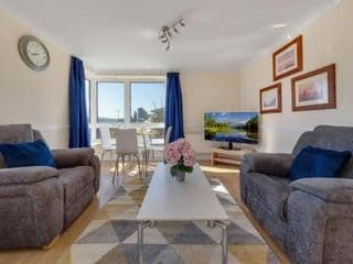 Flourish Apartment - Constant Court - Canary Wharf photo 4