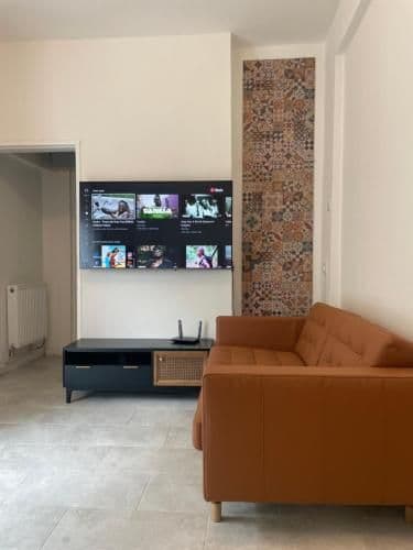 Stunning 4 bedroom house with Garden and Parking