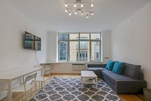 Flat C, Old Street