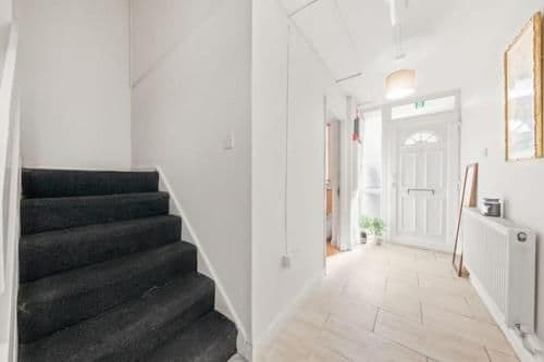 Bright single room next to Paddington