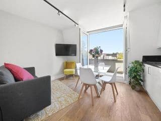 Manhattan-style 2bed near Camden Free WiFi photo 1