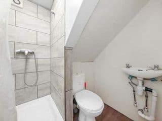Top Floor room next to Paddington photo 3