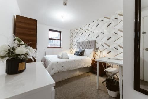 Whitechapel en-suite beds to stay