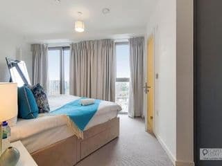 Luxury Three bed Apartment by London ExCeL photo 3