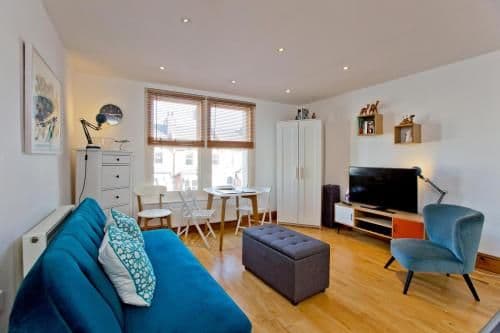 Convenient 1 bedroom apartment with parking