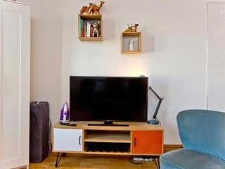 Convenient 1 bedroom apartment with parking photo 3