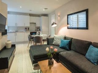 Fitzrovia - Charlotte Street by Flying Butler photo 3