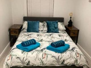 2 bed Home From Home Apartments photo 4