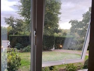 Lovely 2-bedroom flat facing Wimbledon Park photo 4