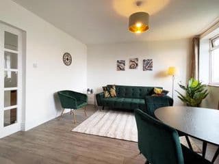 Sophie's Place in Vauxhall photo 3