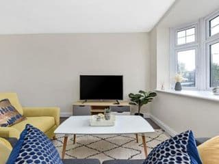 Lovely Family Flat with Excellent Transport Links photo 4