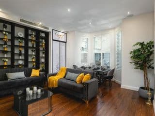 დLUXURY & Spacious Duplex in the Heart of Chelseaდ photo 1