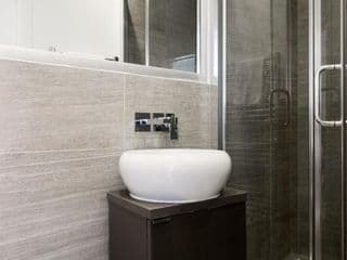 Spacious 4 bedrooms flat in New Oxford Street photo 2