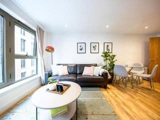 Apartment by Spitalfields & Liverpool Street Station photo 1