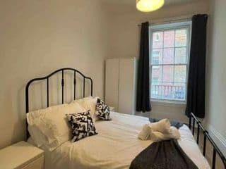 Spacious and bright 2 bed-flat in central london! photo 1