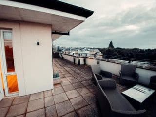 Lovely 4/BDR Penthouse w/ lovely views photo 1