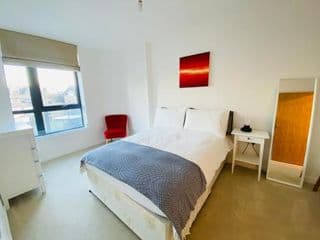 Spacious two Bedroom Apartment in Balham photo 1