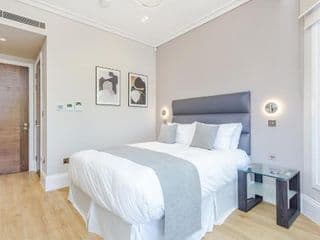 LuxLet Apartments - Heart of Hampstead, London photo 2