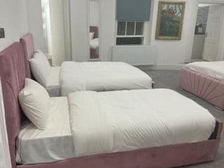 The Chapter - Mayfair Suites photo 4