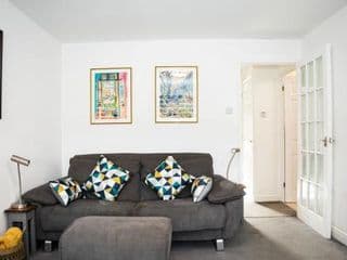 Pass the Keys Charming Wandsworth Jewel photo 3