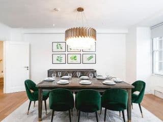 ' Luxury & Spacious 4 Bed 4 Bath Apartment ' photo 3