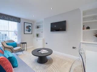 Clarendon Rd by CAPITAL photo 3