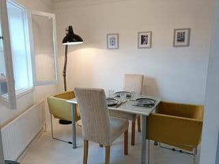 2 Bed Functional House Close to Manor Park Train Station photo 4
