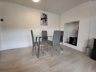 Cosy 3 bed 15 minutes to London Excellent Location! photo 2