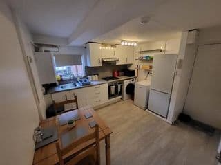 Cosy 3 bed 15 minutes to London Excellent Location! photo 3