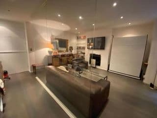 Large Studio flat in Kensington photo 1