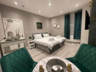 Double Room London photo 1