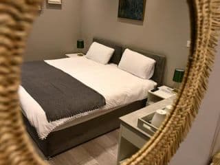 Double Room London photo 2