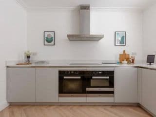3 bedroom house in Knightsbridge photo 4